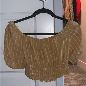 American Eagle crop top